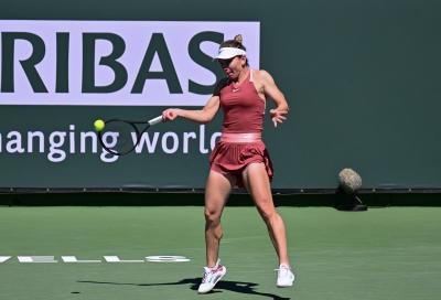 WTA Indian Wells: Simona Halep strapazza Martic, Iga Swiatek lascia un game a Keys