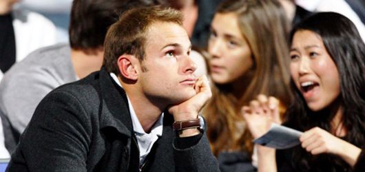 Roddick, maledetto ginocchio