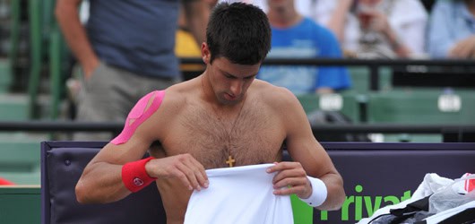 Tracollo Djokovic. Nadal ok