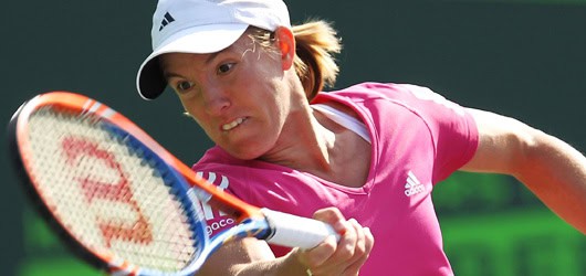 Miami: la Henin parte bene