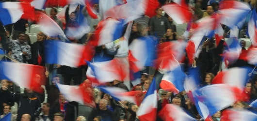 La Francia vola, la Serbia spera