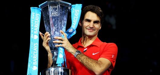 Federer “maestro” da record