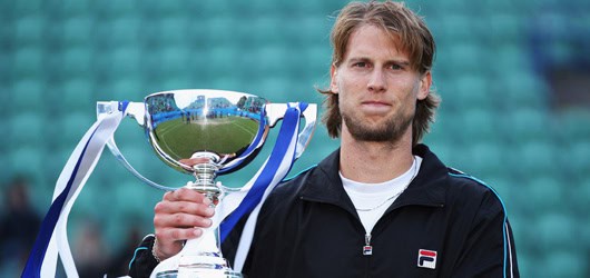 Seppi sfata il tabù a Eastbourne