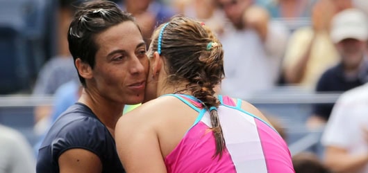 Schiavone lotta ma è fuori