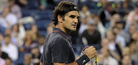Federer regale. Adesso Djokovic