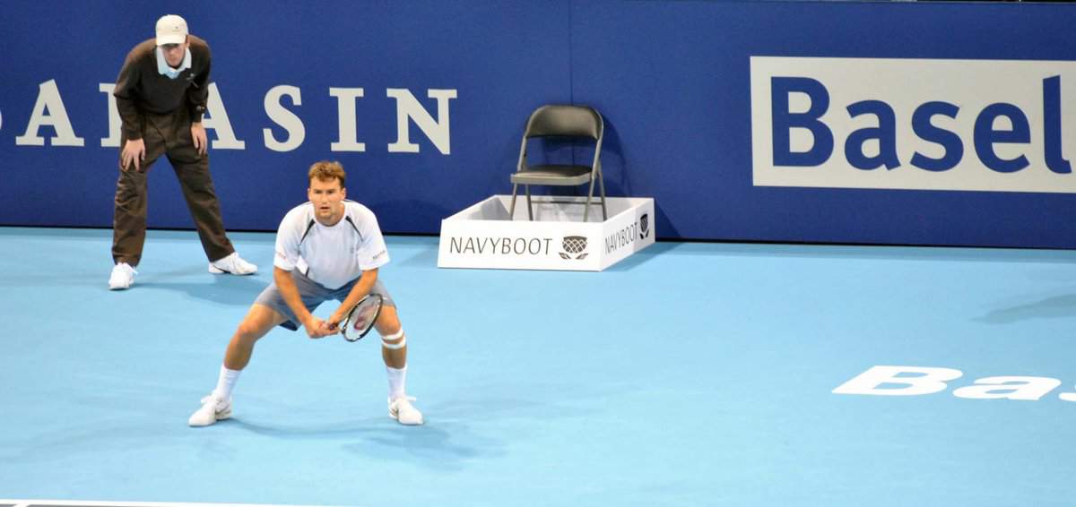 Chiudinelli subito fuori, avanti Haase