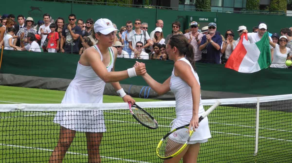 Errani e Vinci avanti facile, le ‘cichi’ al 3° turno