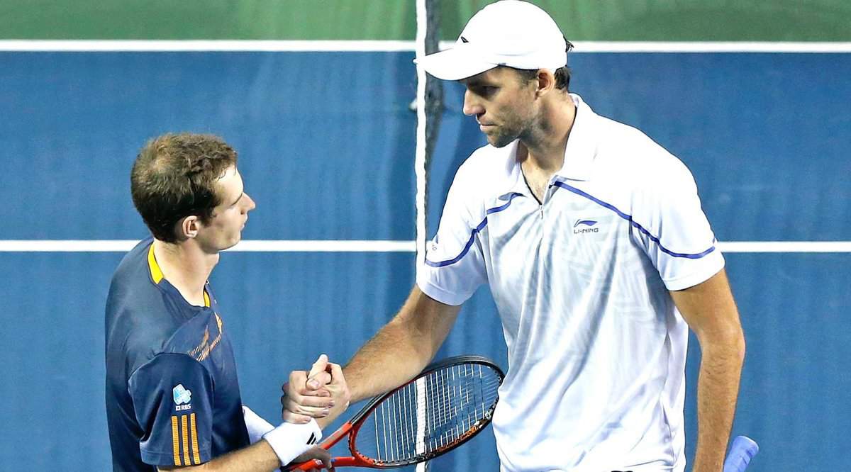Tokyo, buona partenza per Murray