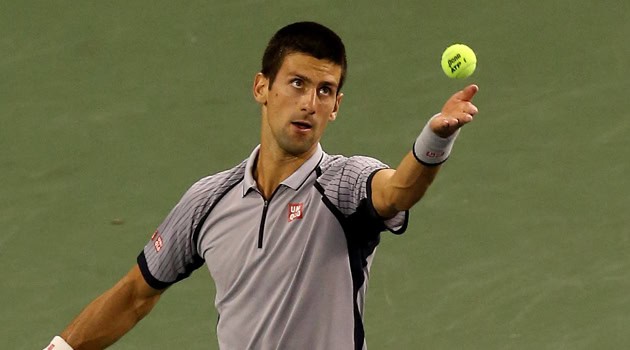 Djokovic ai quarti nella notte