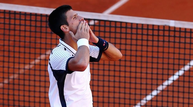 Roma abbraccia Djokovic. Il serbo ricambia vincendo