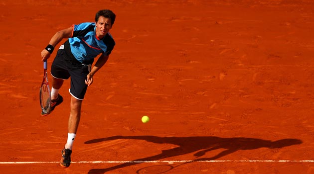 Occhio di falco? Stakhovsky preferisce il cellulare