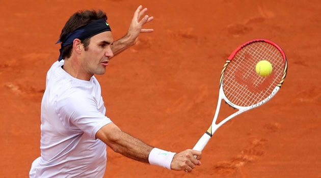 Federer torna sulla terra