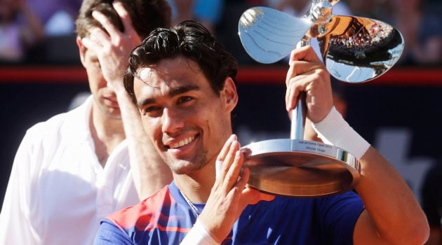 Djokovic incorona Fognini e Quinzi