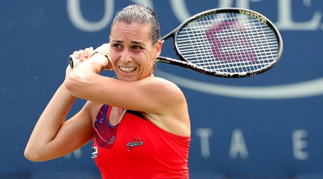 Pennetta super vola agli ottavi
