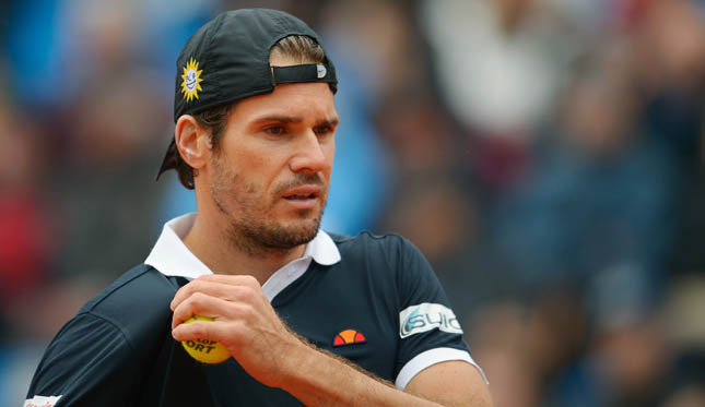 Haas si spezza ma non si piega