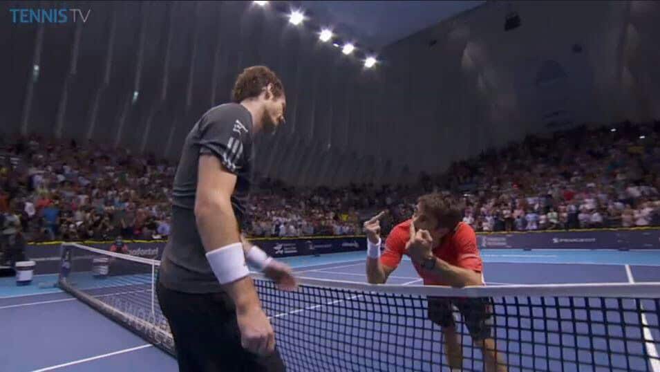 Murray beffa Robredo e vede Londra