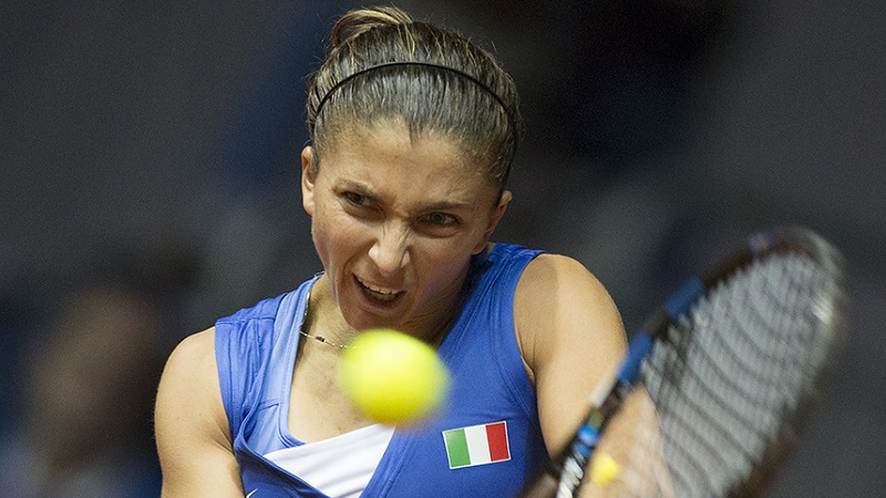 Sarita pone la prima pietra