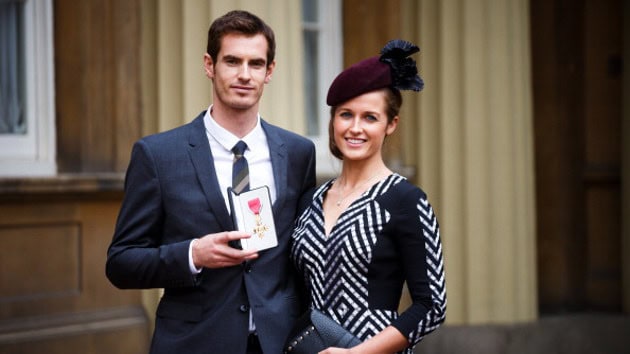 Murray e Kim all’altare