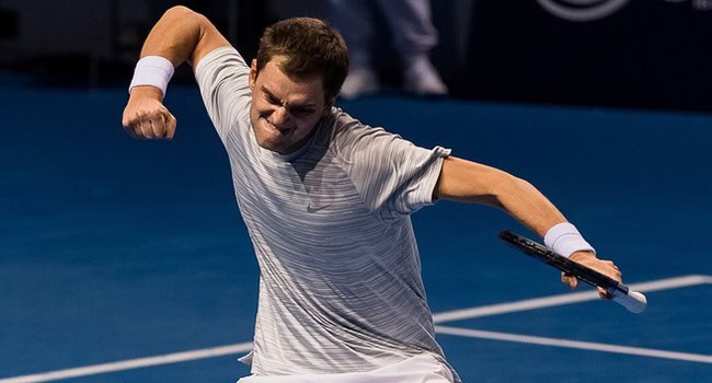 Nedovyesov sfida Paire per il titolo