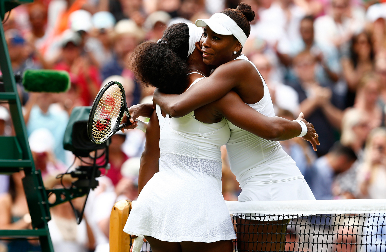 Serena batte Venus senza pathos