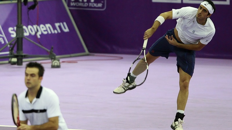 Bracciali e Starace radiati. Per ora.