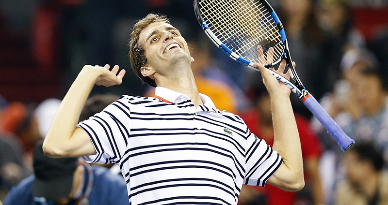 Federer delude la Cina