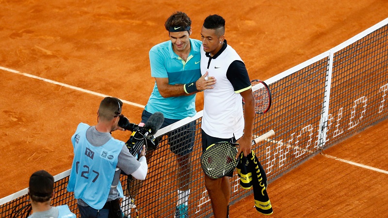 Federer si allontana dalla terra