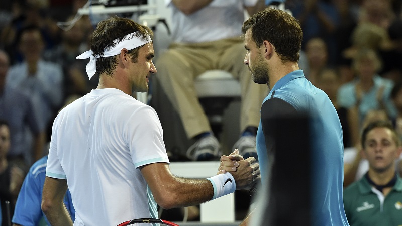 Federer batte Dimitrov e l’influenza