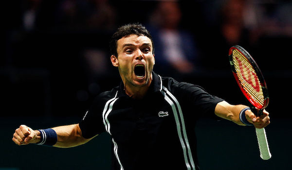 Bautista Agut si apre la strada verso la finale. Mahut vince il derby francese. Attesa per Simon e Zverev