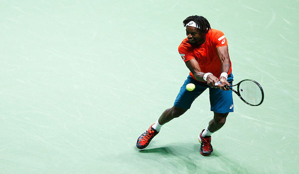 Monfils domina Kohlschreiber e raggiunge Klizan in finale