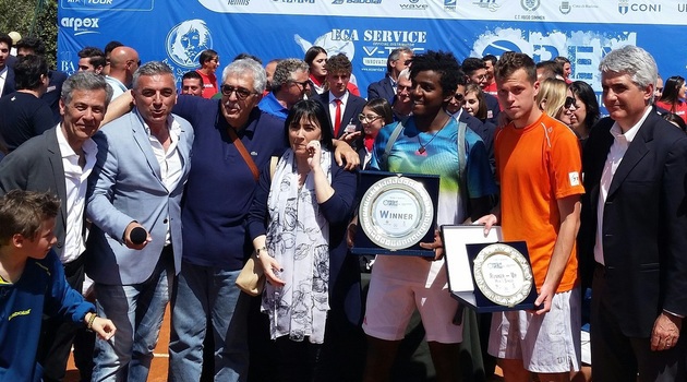 Ymer s’impone a Barletta