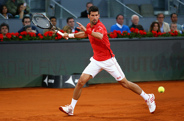 Djokovic vola in semifinale con Nishikori. Halep mortifica Stosur
