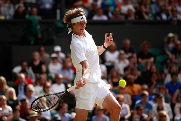 Giovani promossi a metà nella storica domenica di Wimbledon