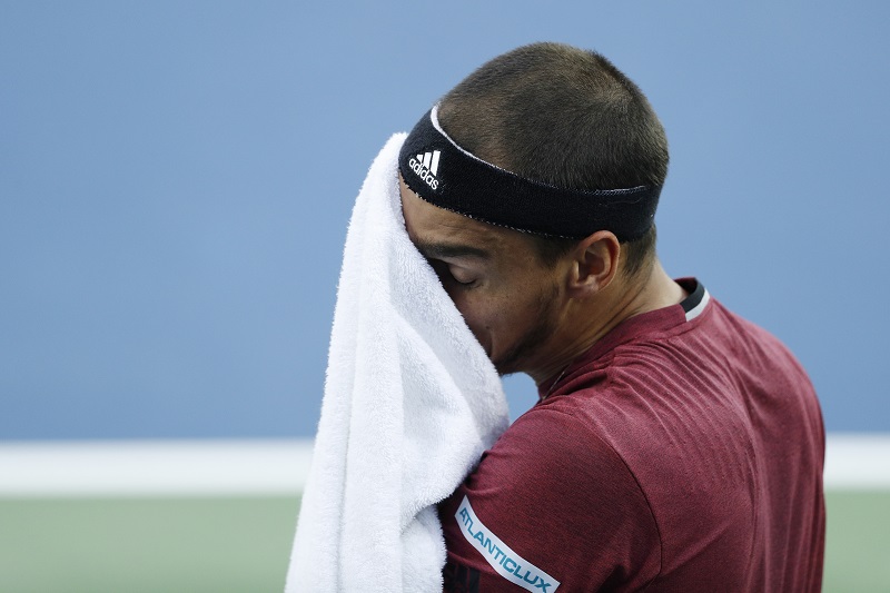 Pioggia, vesciche e Isner travolgono Fognini
