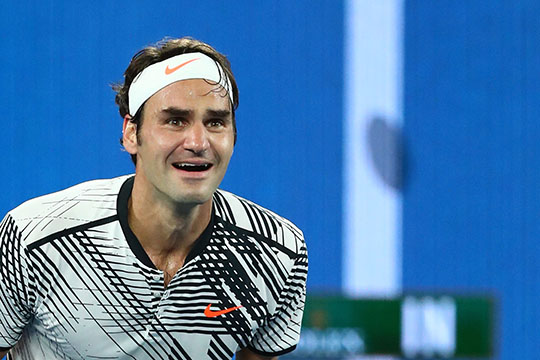 Federer fa 18, e il mondo intero lo applaude