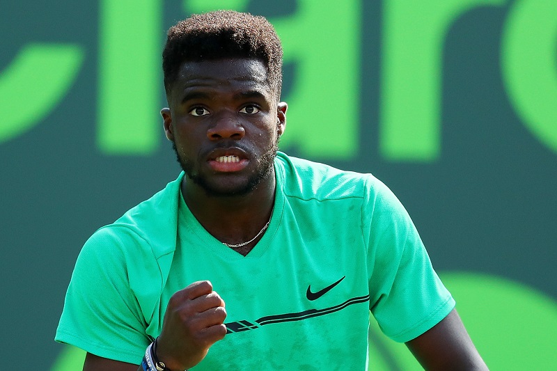 Frances Tiafoe si regala una serata con Federer