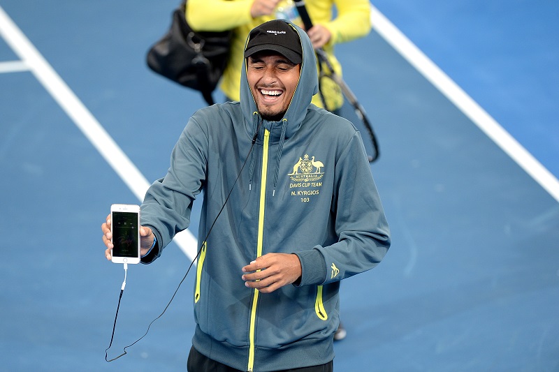 Kyrgios vende la macchina…e il web si scatena