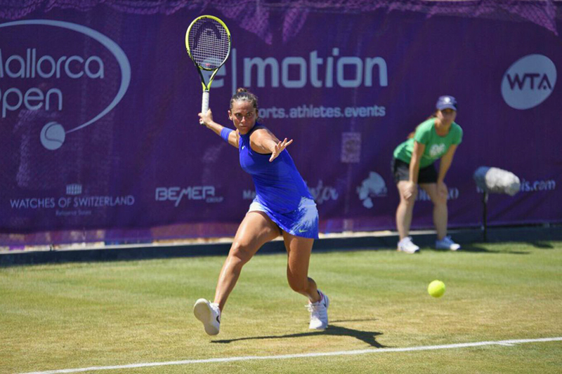 Erba azzurra con Vinci, Schiavone e Giorgi