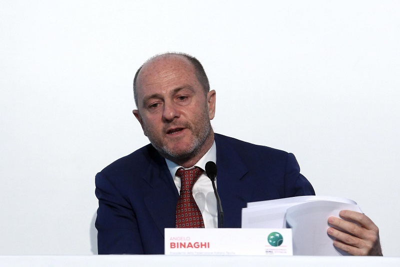 Problema neurologico. Binaghi ricoverato.