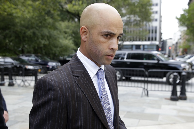 James Blake chiede trasparenza alla polizia