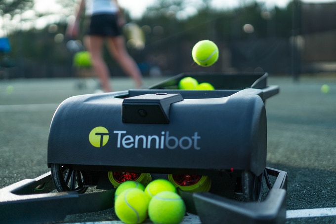 Ecco Tennibot, il raccattapalle robotizzato
