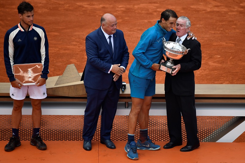 Rosewall: “Nadal, puoi eguagliare Federer”