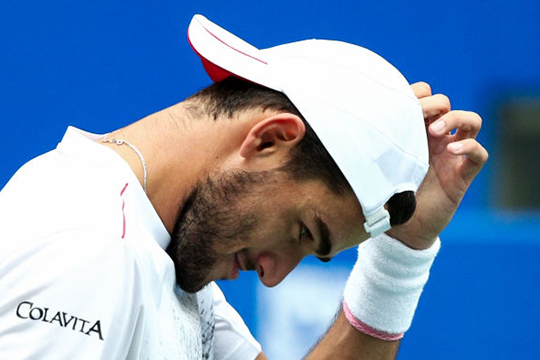Berrettini scivola, ma può restare sereno