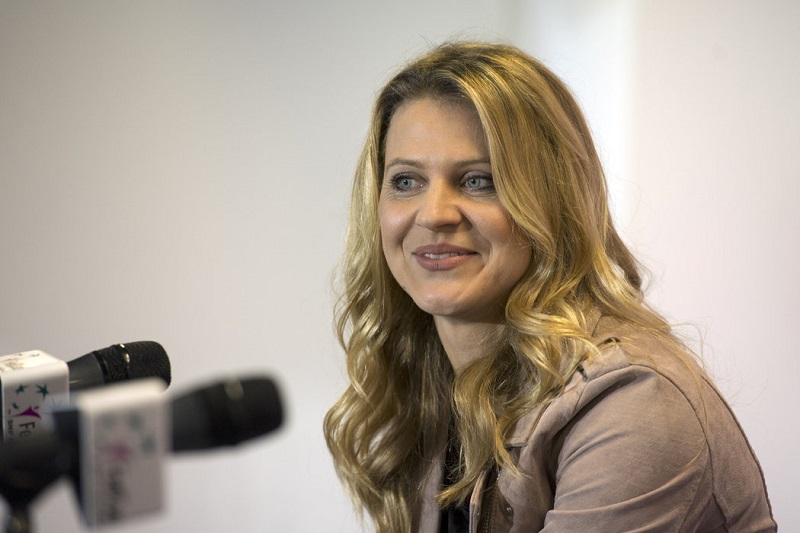 La Safarova si arrende: ritiro a gennaio