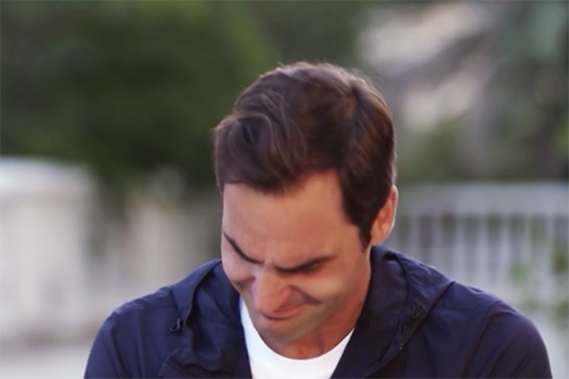 UN FEDERER IN LACRIME RICORDA IL SUO PRIMO COACH, PETER CARTER: «IL MIO STILE È MERITO SUO»