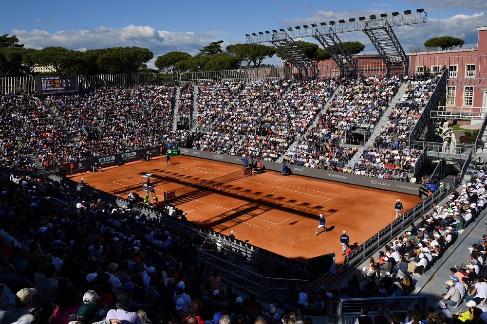 Tornei Atp e Wta fermi fino al 7 giugno: salta Roma