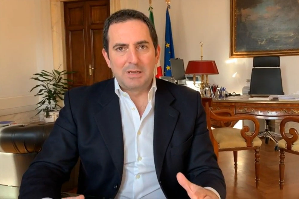 Il governo potrebbe riaprire i circoli tennis il 18 maggio