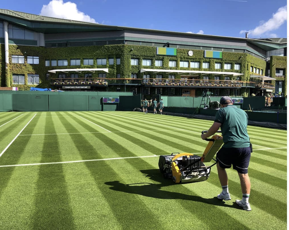 Stubley, capo giardiniere di Wimbledon: «l’erba è una superficie viva, lo slittamento ad agosto impossibile»