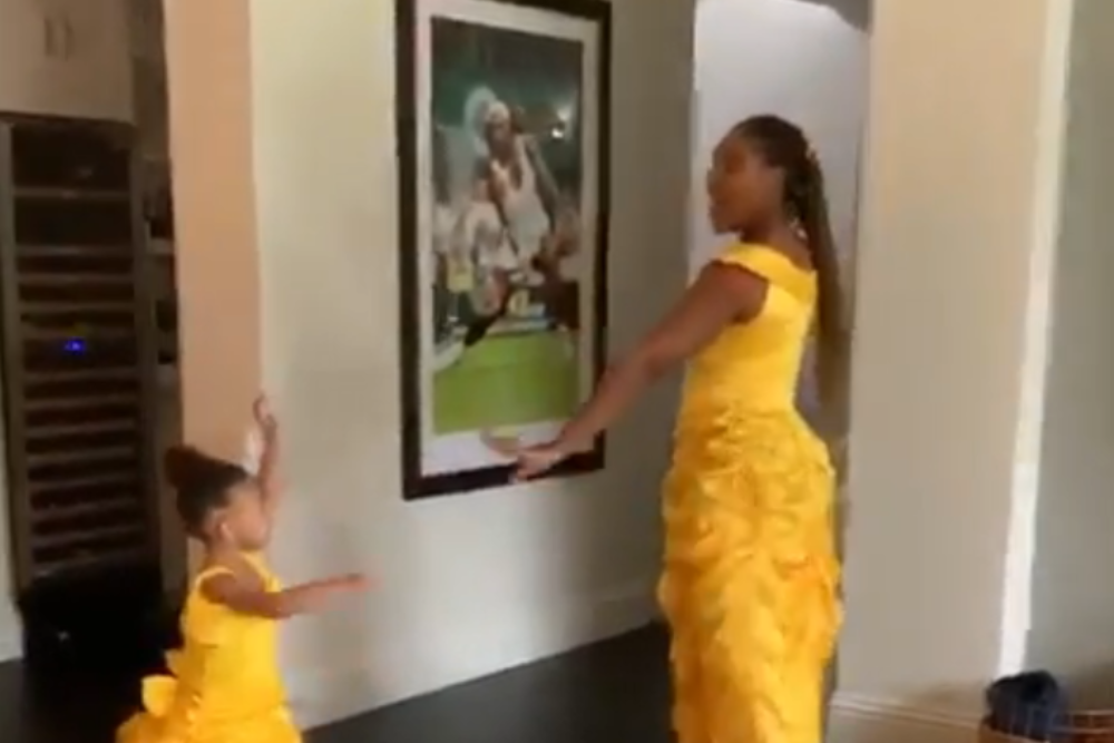 Serena Williams canta un brano de “La bella e la bestia” con sua figlia