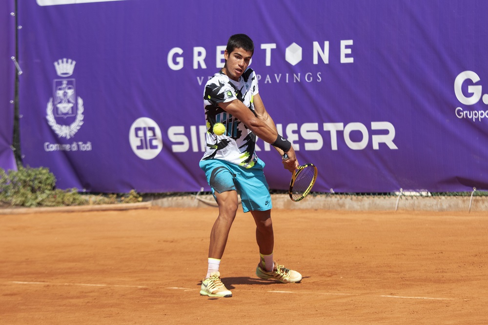 Carlos Alcaraz sconfitto da Moroni a Todi. Ferrero: “Tennis italiano in crescita”